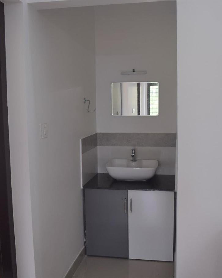 2Bhk Flat At Chalakudy Town Konuparamban Residence A1 Kizhake Chalakudi Exterior photo